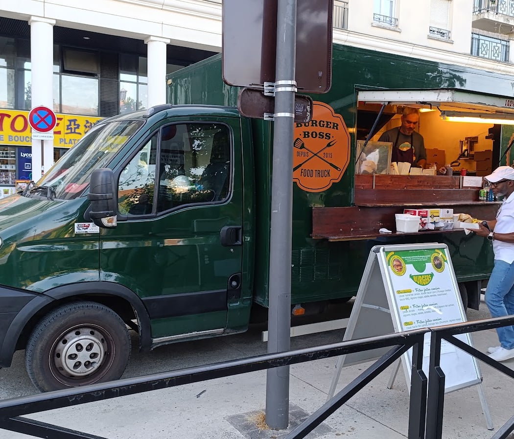 The BBQ Brother, Food Truck à Paris, location food truck, Burgers Gourmets privatisation foodtruck 3